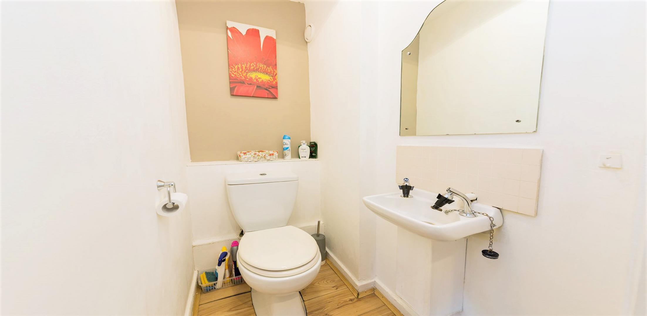 			HEATING and HOT WATER INCLUDED, 2 Bedroom, 1 bath, 1 reception Maisonette			 Tavistock Crescent, Ladbroke Grove/Notting Hill